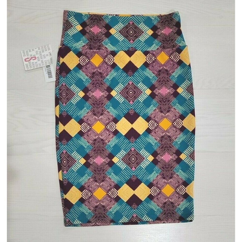 Lularoe Cassie - Size S - Wild & Fun Pattern